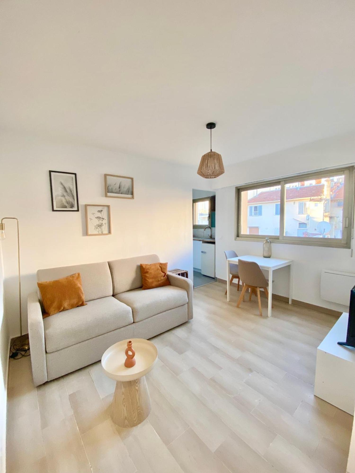Excellent Emplacement: Plein Coeur De Ville, Croisette Et Rue D'Antibes 칸느 외부 사진